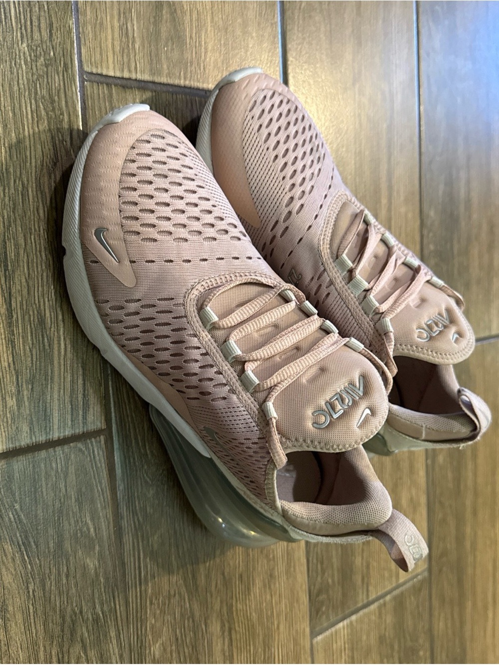 Size 8 - Nike Air Max 270 Pink Oxford Metallic Silver W